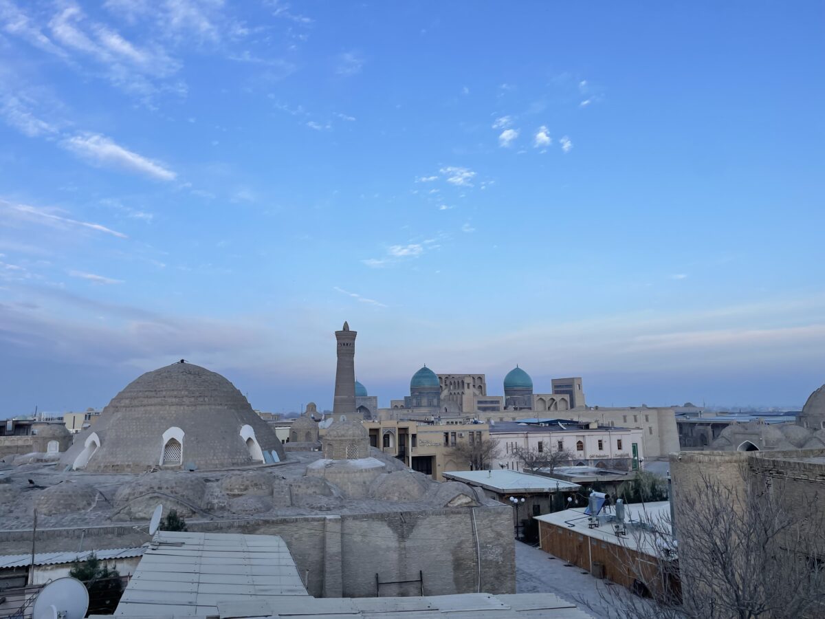 イスラムの国　ウズベキスタンへ